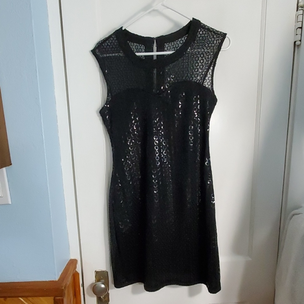 Black dress size small